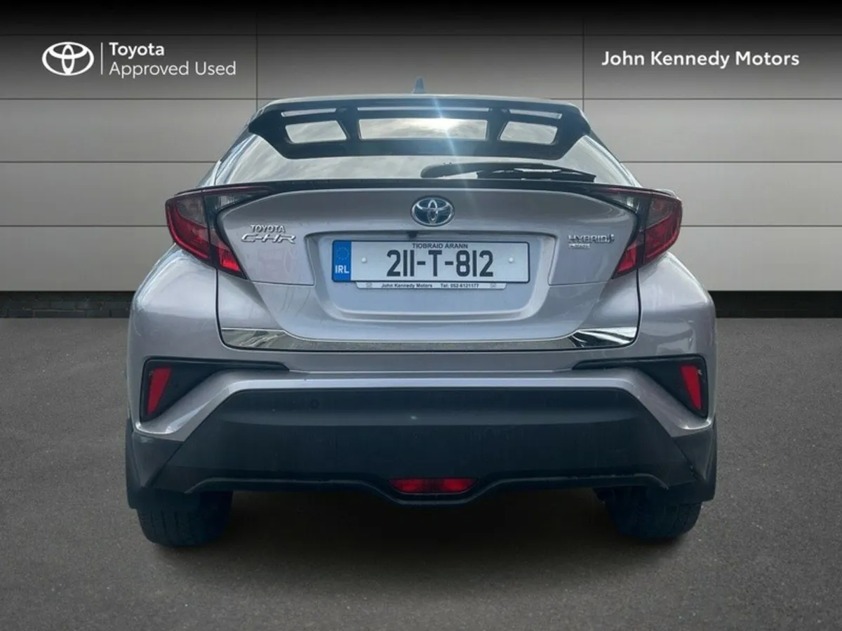 Toyota C-HR 1.8 HYBRID SPORT - Image 4