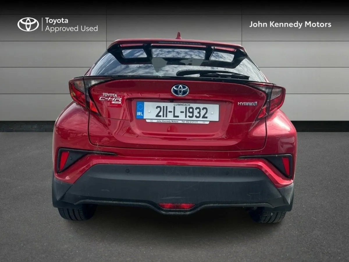 Toyota C-HR 1.8 HYBRID SPORT - Image 4