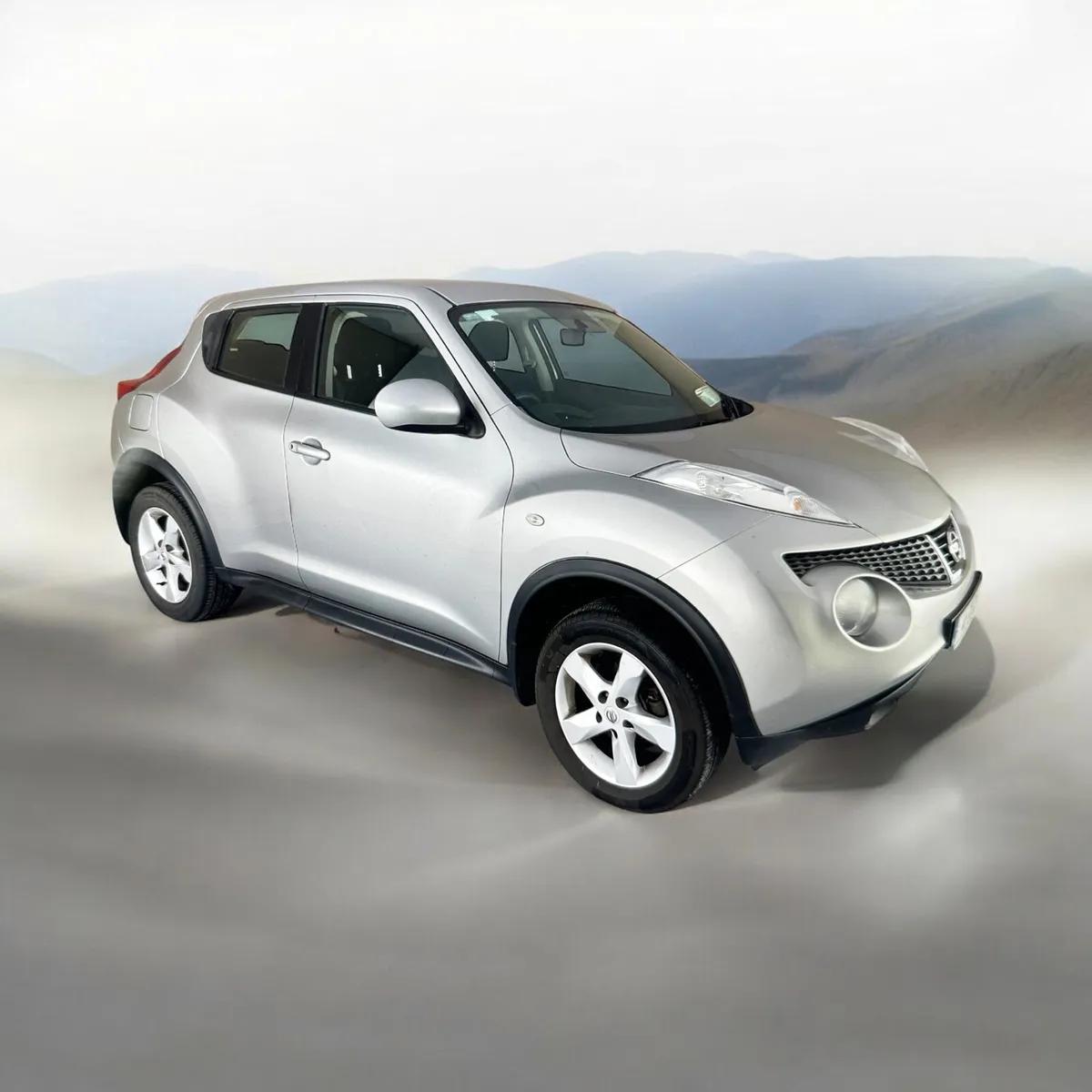 2014 Nissan Juke 1.6 XE petrol only 70,619 miles - Image 1