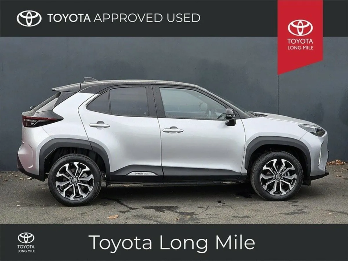 Toyota Yaris Cross 1.5 Hybrid Luna Sport 5dr - Image 4