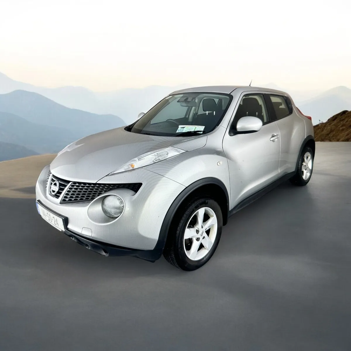 2014 Nissan Juke 1.6 XE petrol only 70,619 miles - Image 1