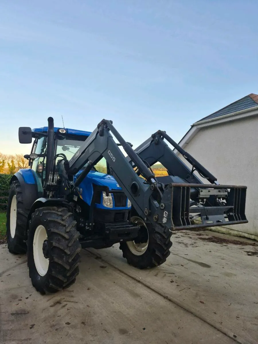 s o l d      New Holland T6.150 quicke Q55 2016 - Image 3
