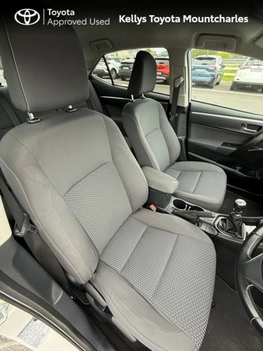 Toyota Corolla COROLLA 1.4 D4D LUNA - Image 2