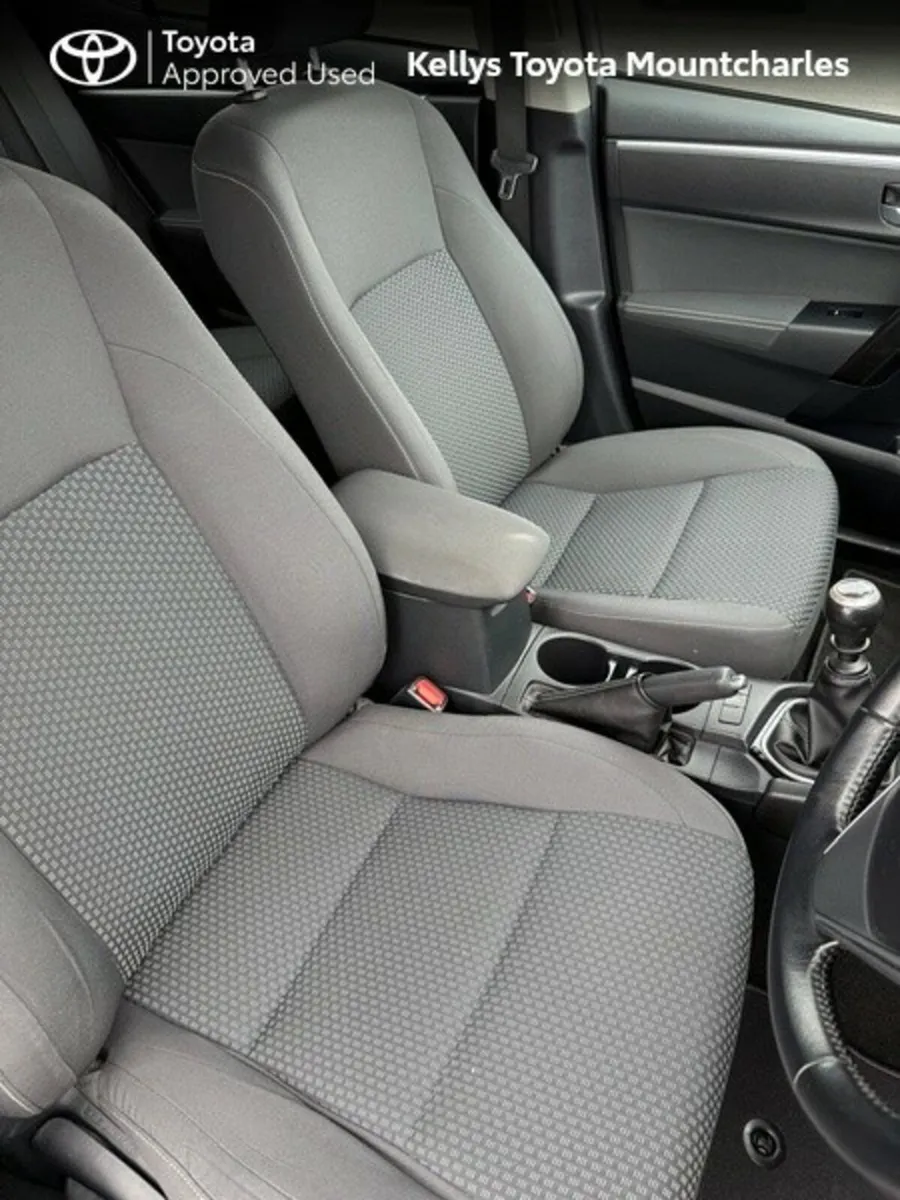 Toyota Corolla COROLLA 1.4 D4D LUNA - Image 3