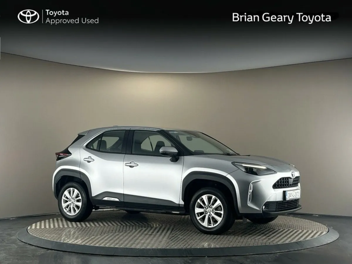Toyota Yaris Cross HYBRID LUNA - Image 1