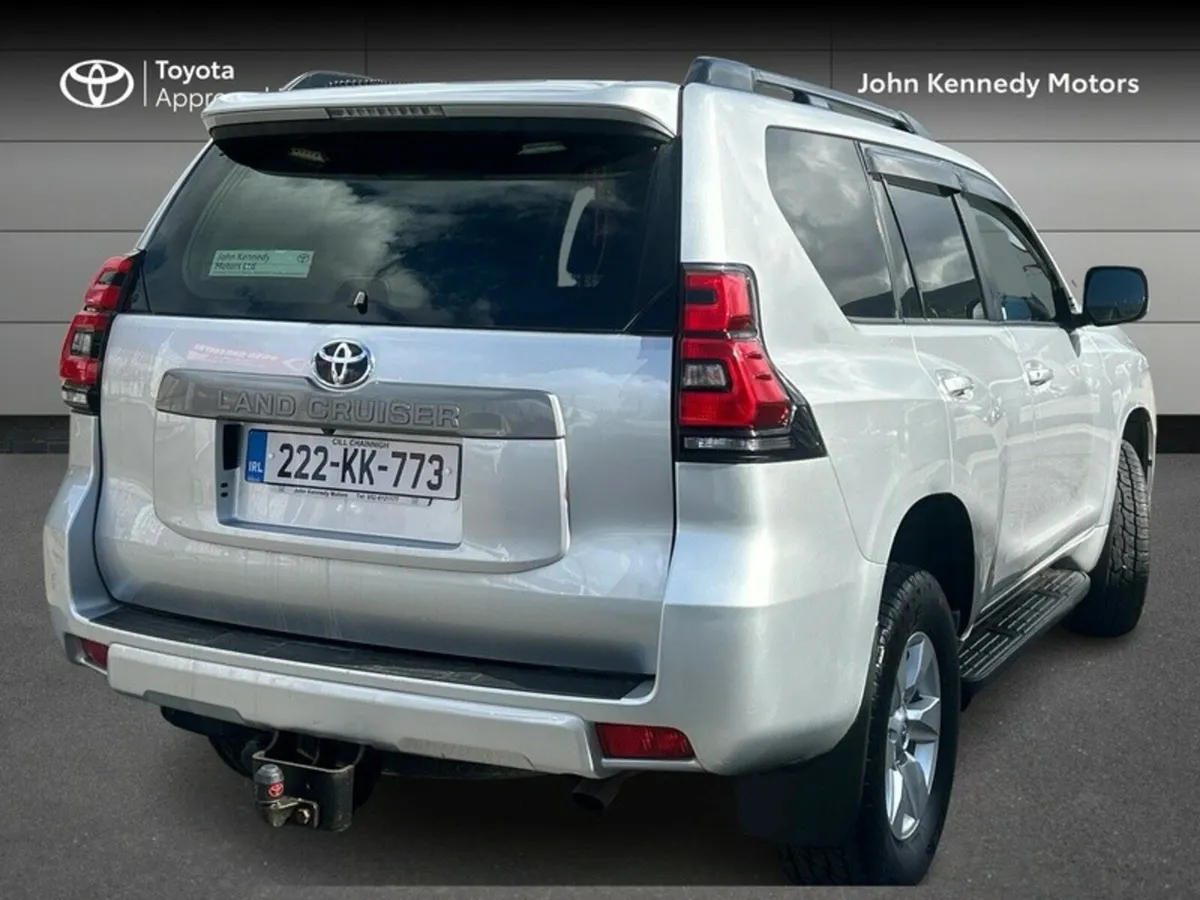 Toyota Land Cruiser LWB COMM - Image 2