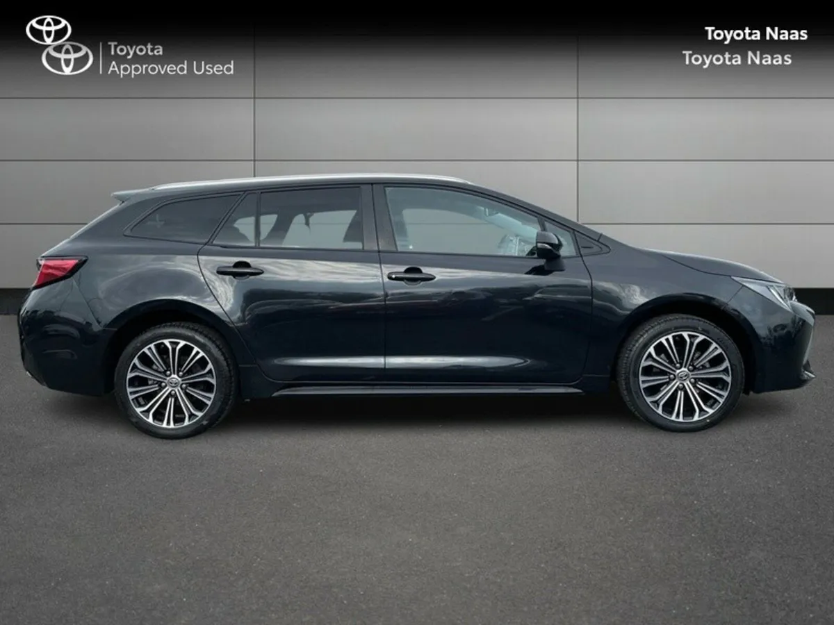 Toyota Corolla HYBRID SOL TS - Image 3