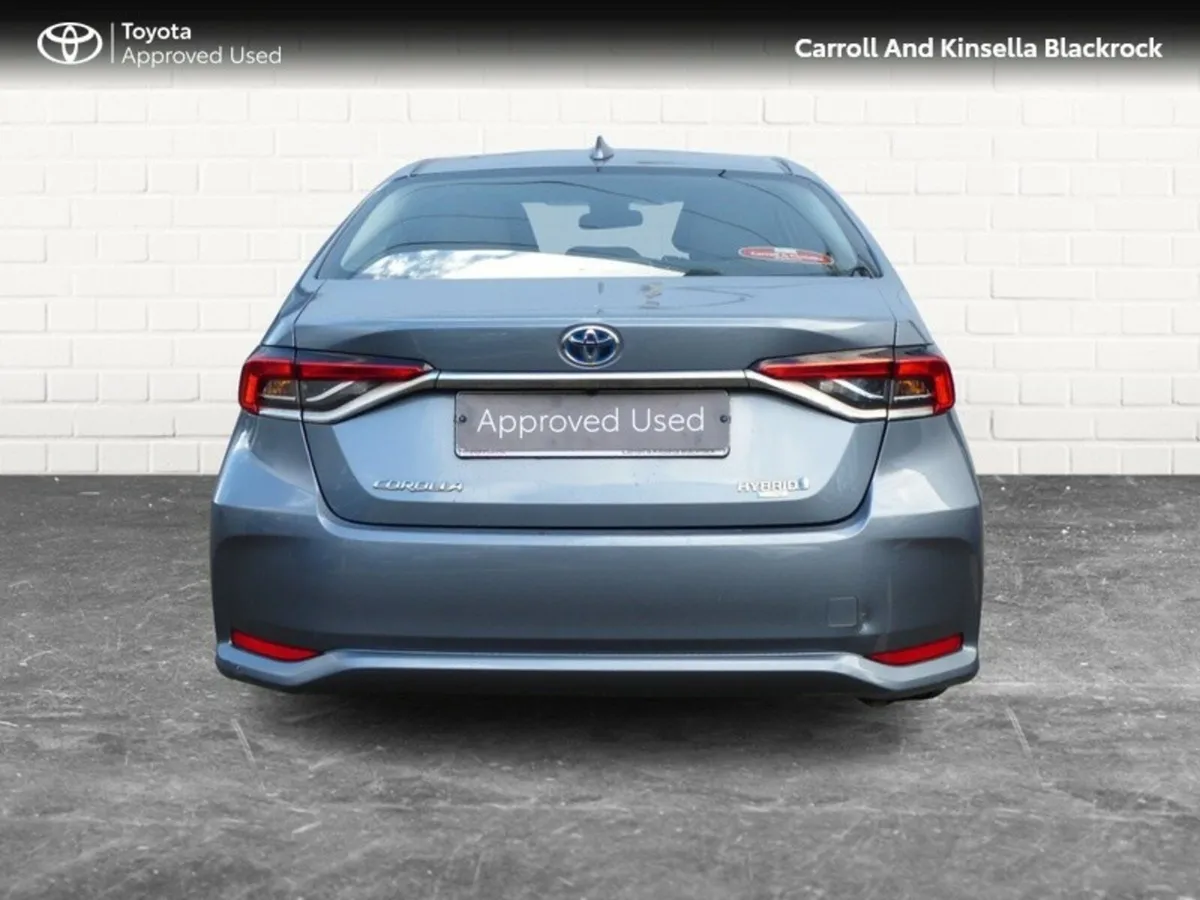 Toyota Corolla Hybrid Luna Saloon - Image 4