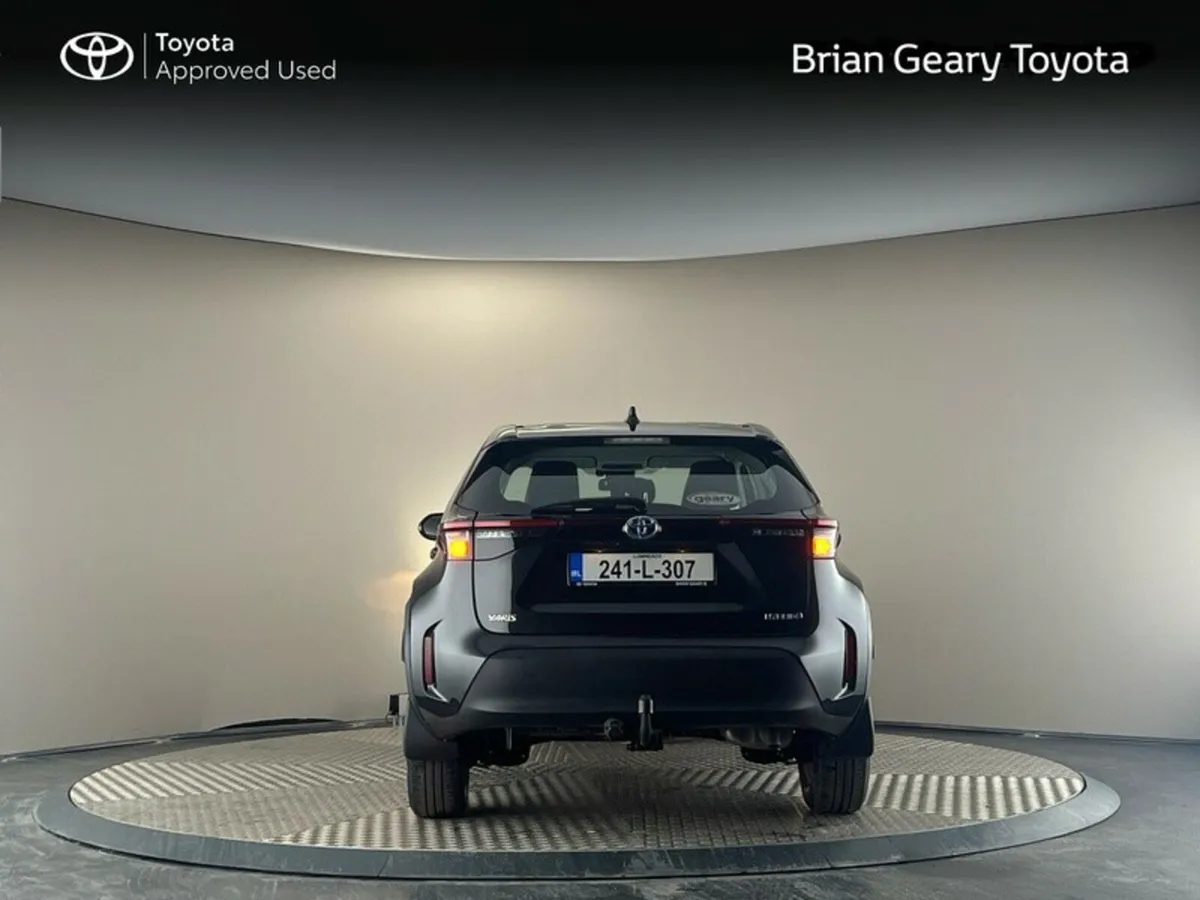 Toyota Yaris Cross HYBRID LUNA - Image 4
