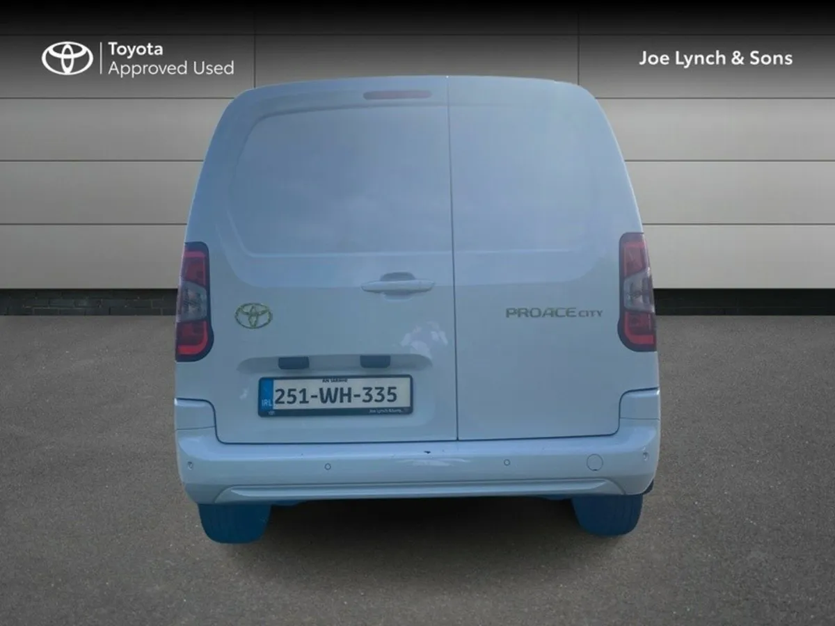 Toyota Proace City CITY 1.5D GX LWB - Image 4