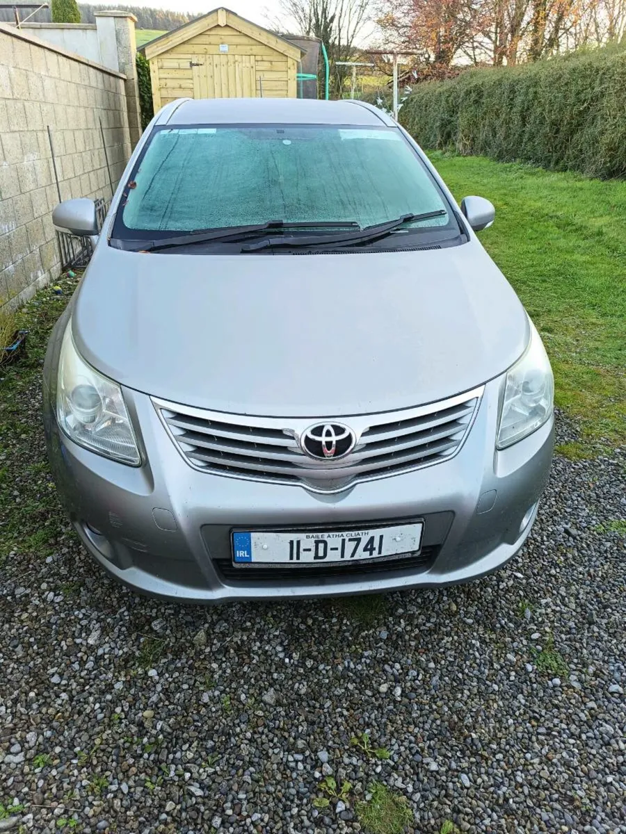 Toyota Avensis Aura 2.0 - Image 1