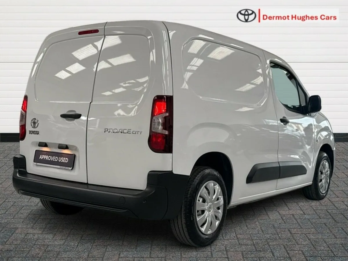 Toyota Proace City 1.5 GX SWB 650KG - Image 2
