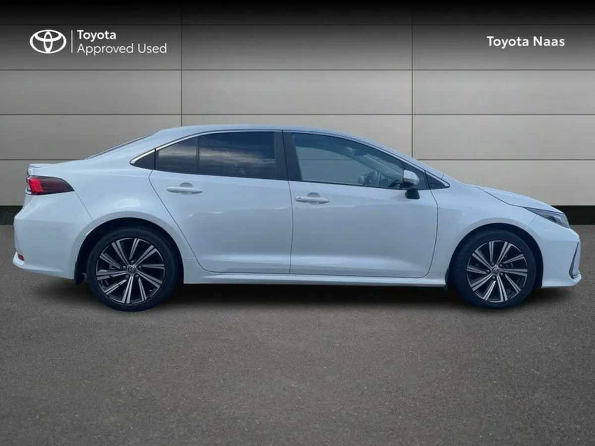 Toyota Corolla COROLLA HYBRID LUNA SPORT - Image 3