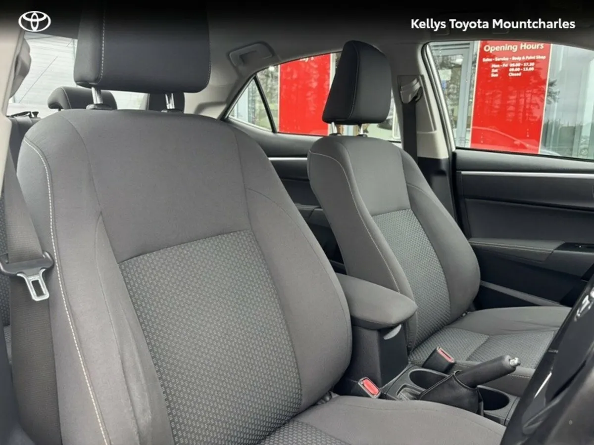 Toyota Corolla COROLLA 1.4 D4D LUNA - Image 2