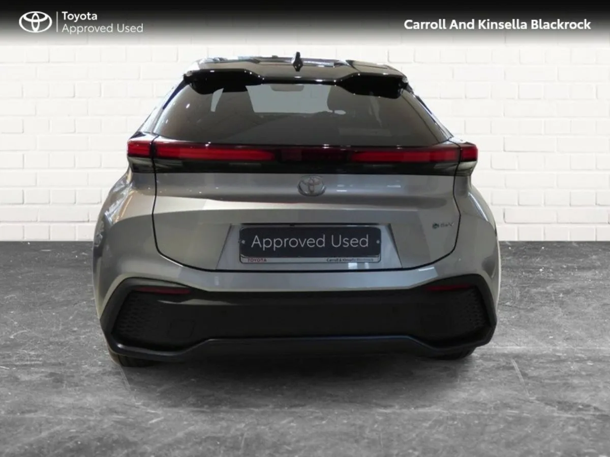 Toyota C-HR Hybrid Sport+ - Image 4