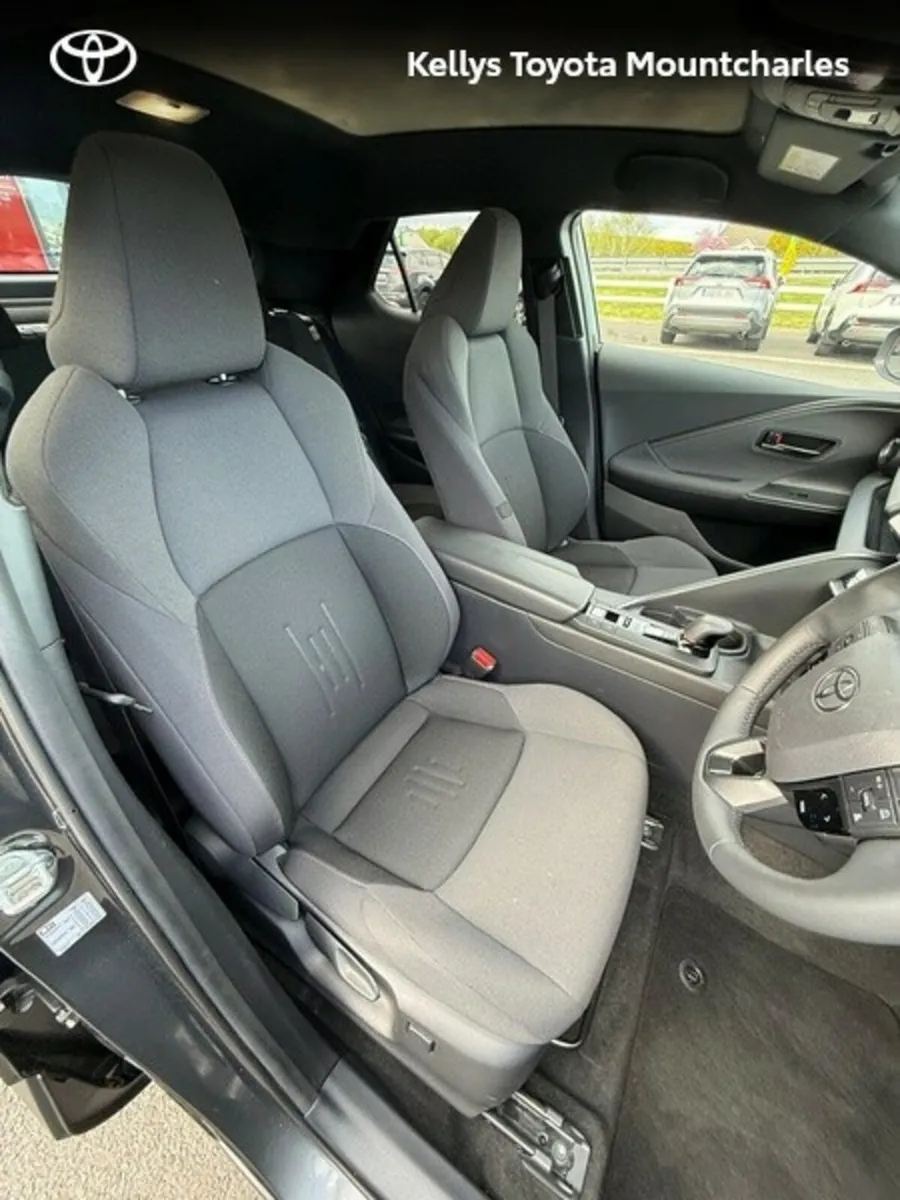 Toyota C-HR 2.0 - Image 2