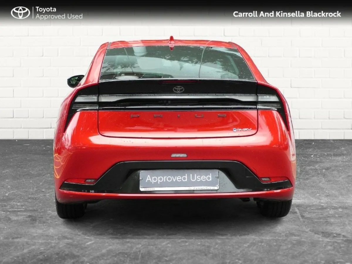 Toyota Prius Phev - Image 4