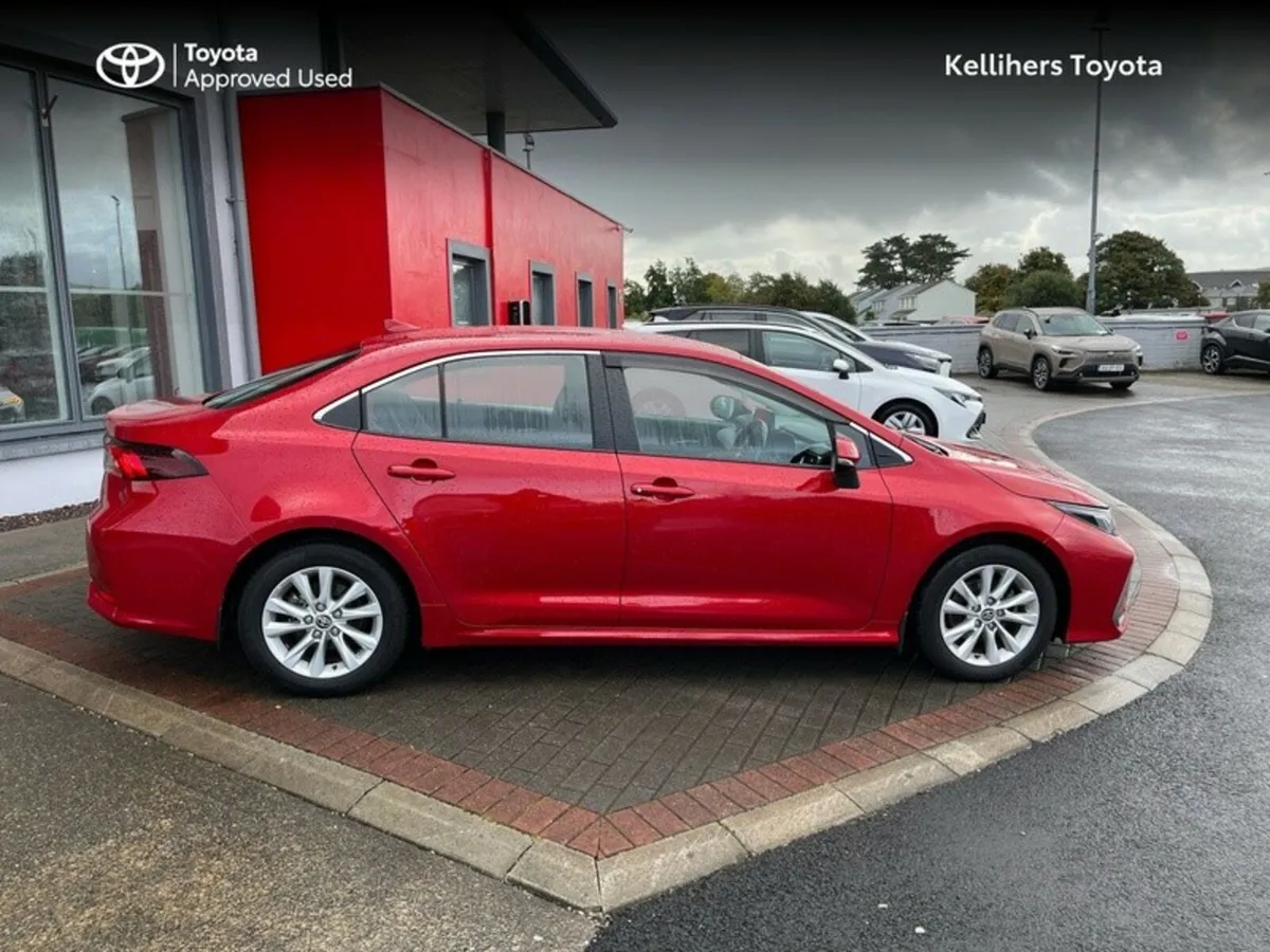 Toyota Corolla COROLLA LUNA SALOON - Image 3