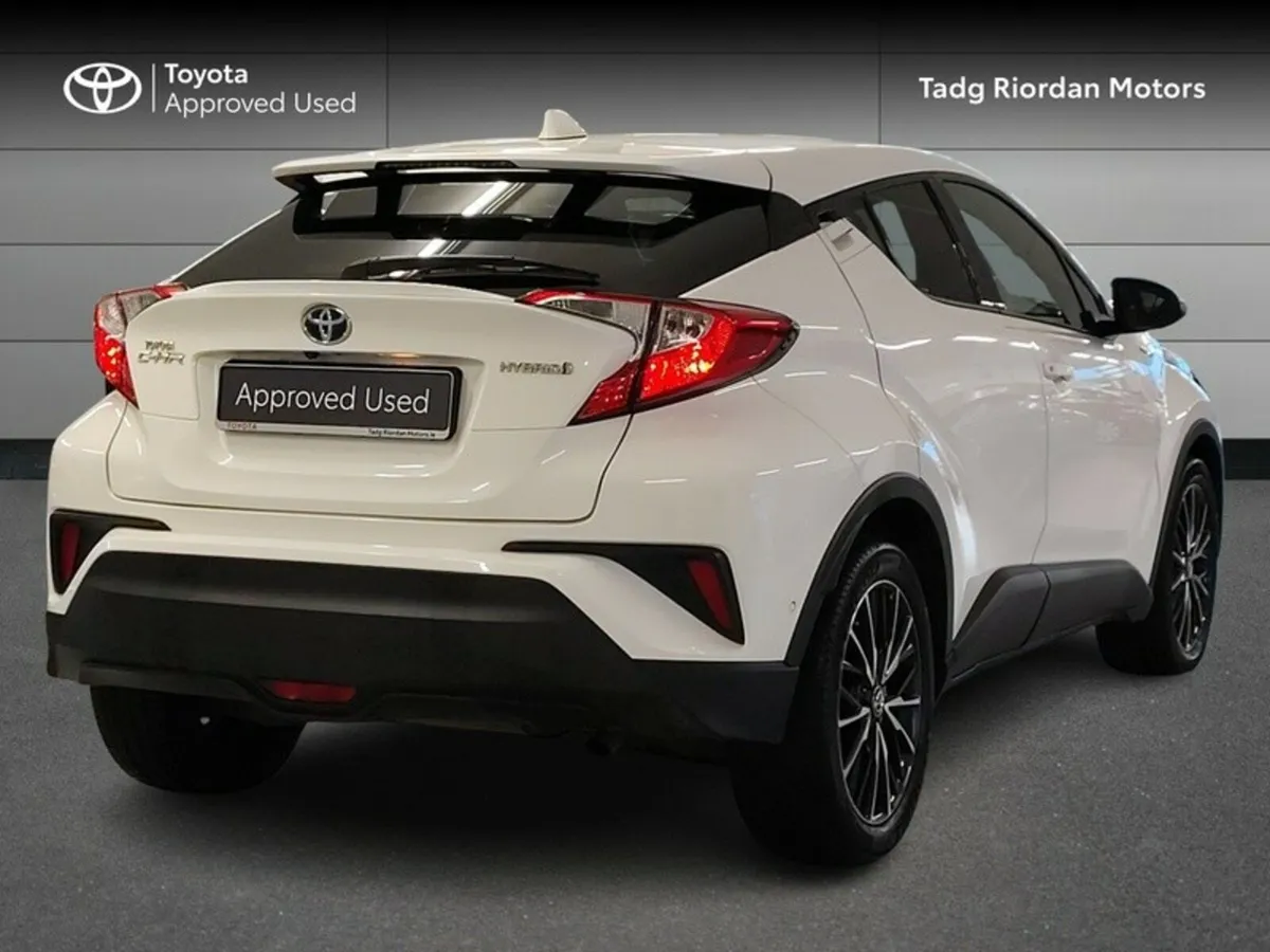 Toyota C-HR 1.8 EXCEL HEV 5DR *PRICE REDUCTION* - Image 2