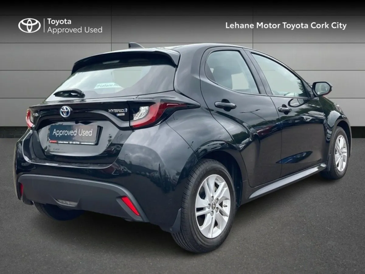 Toyota Yaris HYBRID LUNA 4DR AUTO - Image 2