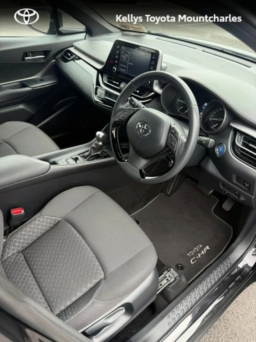 Toyota C-HR C-HR HYBRID LUNA - Image 2