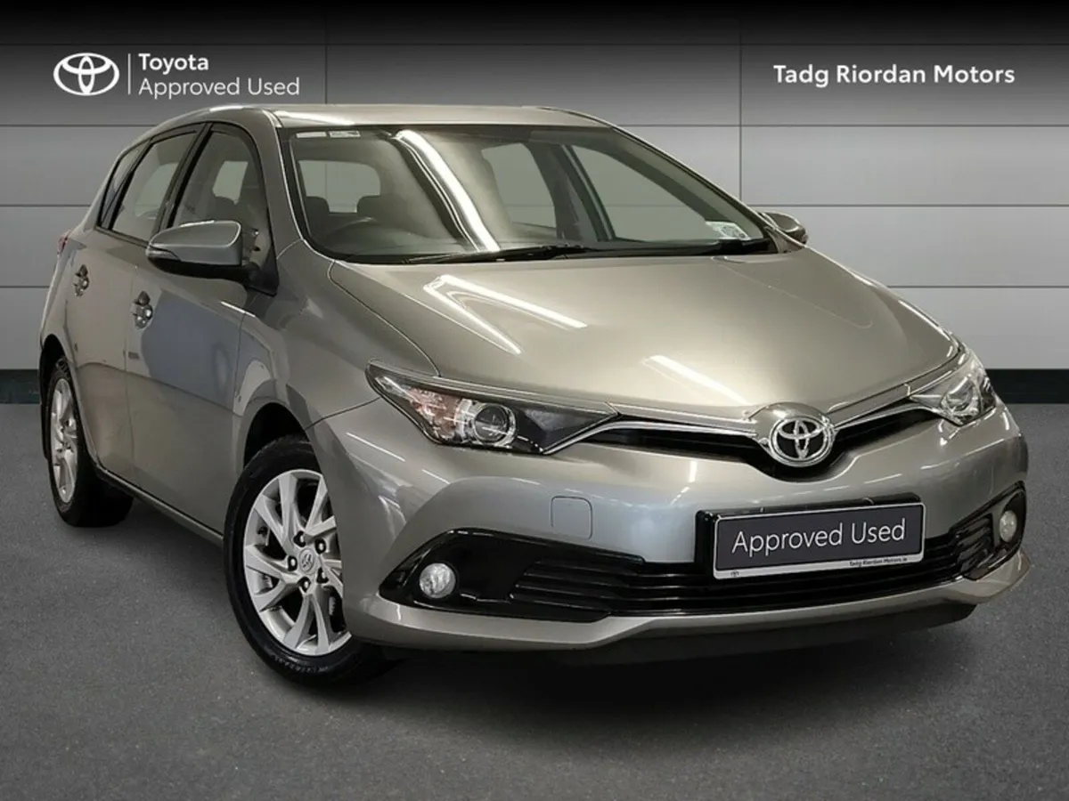 Toyota Auris 1.4 D4D AURA 5DR - Image 1