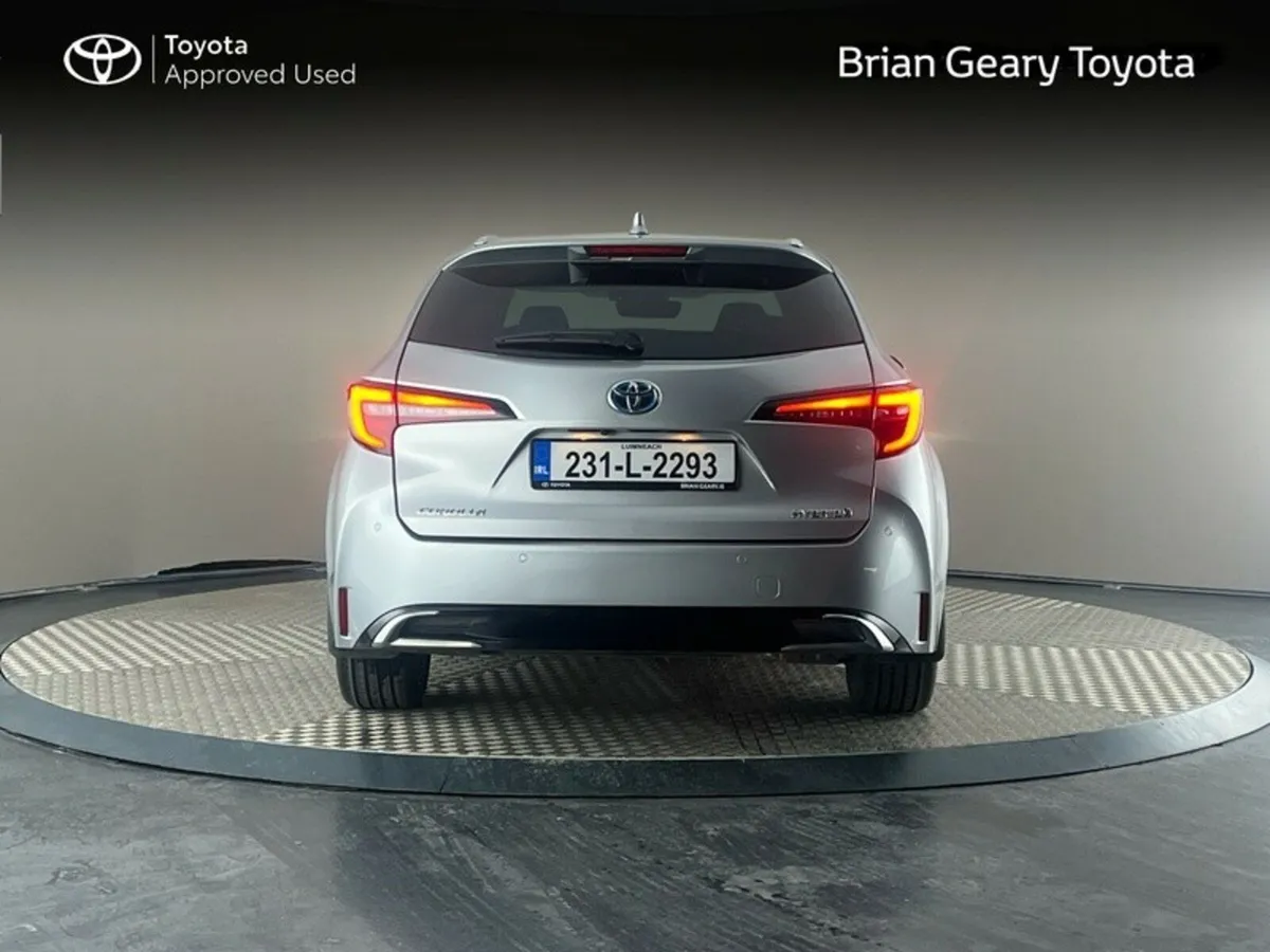 Toyota Corolla HYBRID SOL Touring Sport - Image 4