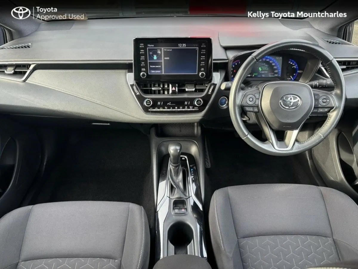 Toyota Corolla COROLLA HYBRID LUNA H/B - SUPERB VA - Image 4