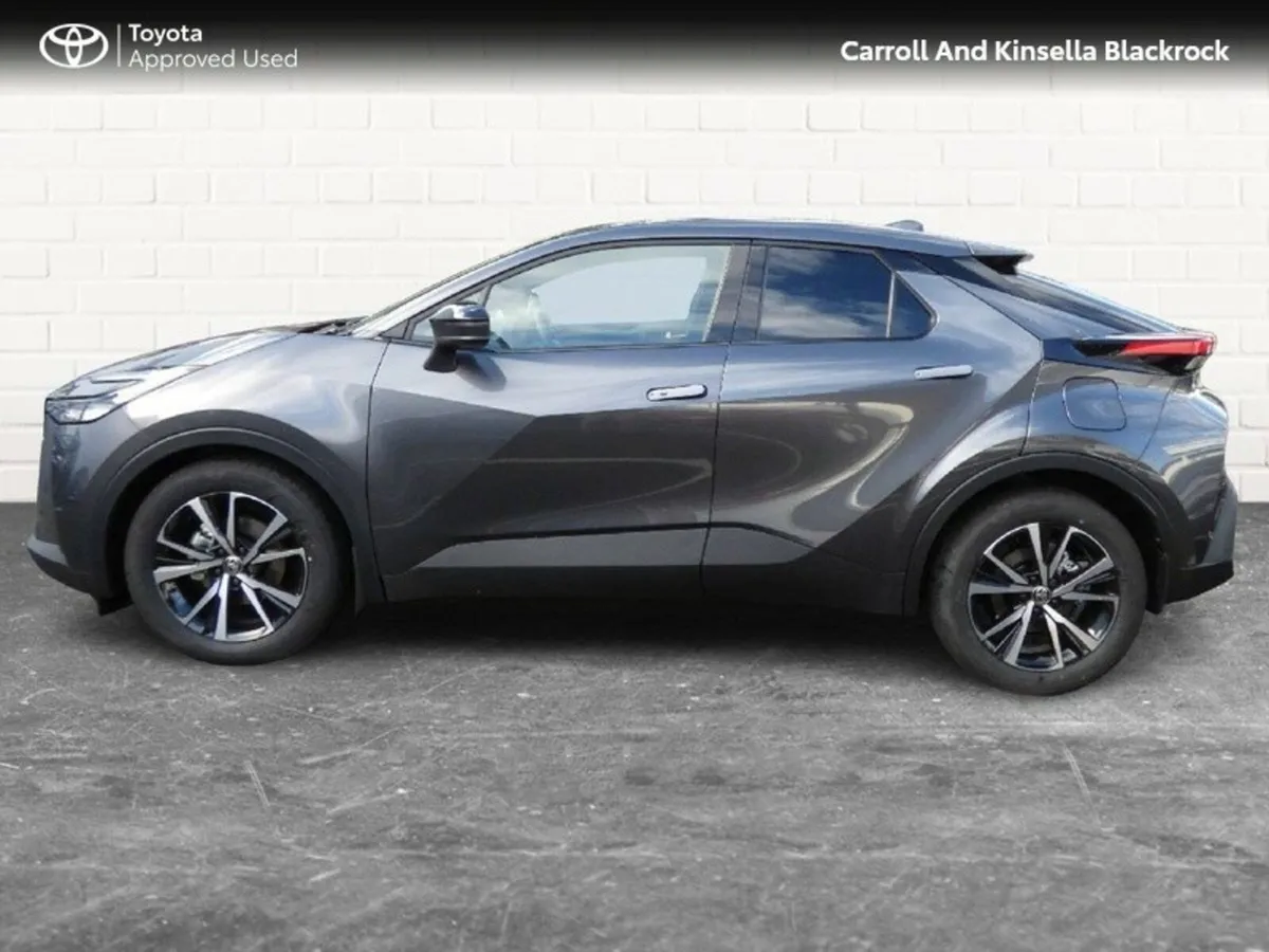 Toyota C-HR Hybrid Sport - Image 3