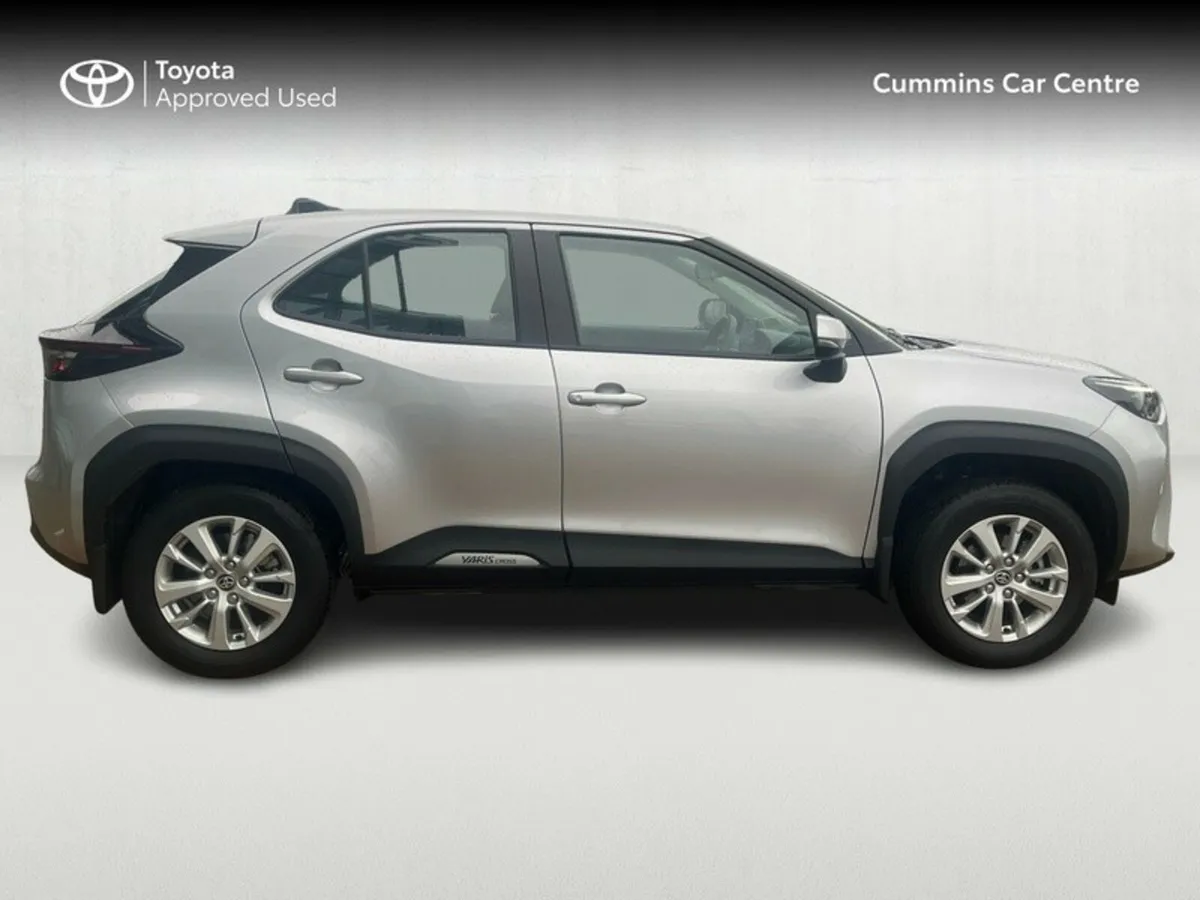Toyota Yaris Cross YARIS CROSS LUNA - Image 3