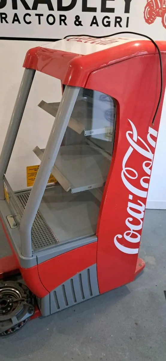 Coke fridge - Image 3