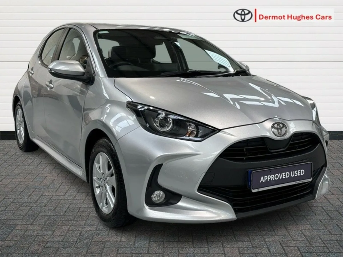 Toyota Yaris HYBRID 1.5 LUNA 115HP - Image 1
