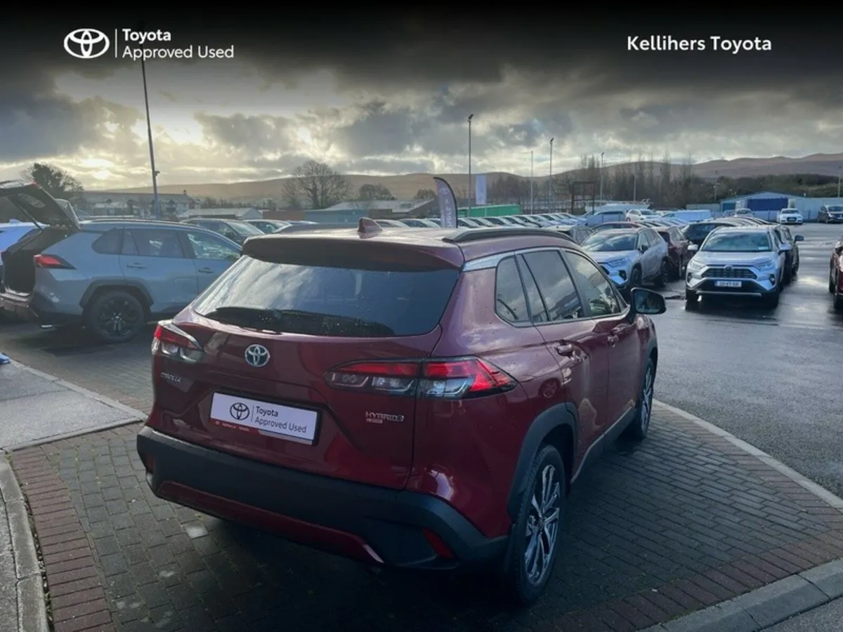 Toyota Corolla Cross Hybrid Sport with Leather - Image 2