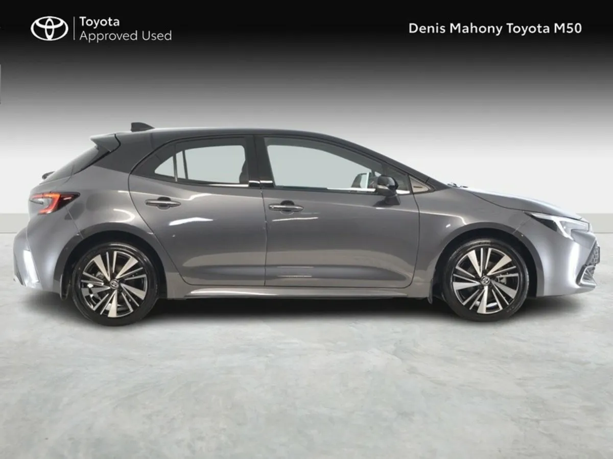 Toyota Corolla Hybrid Luna Sport - Image 3