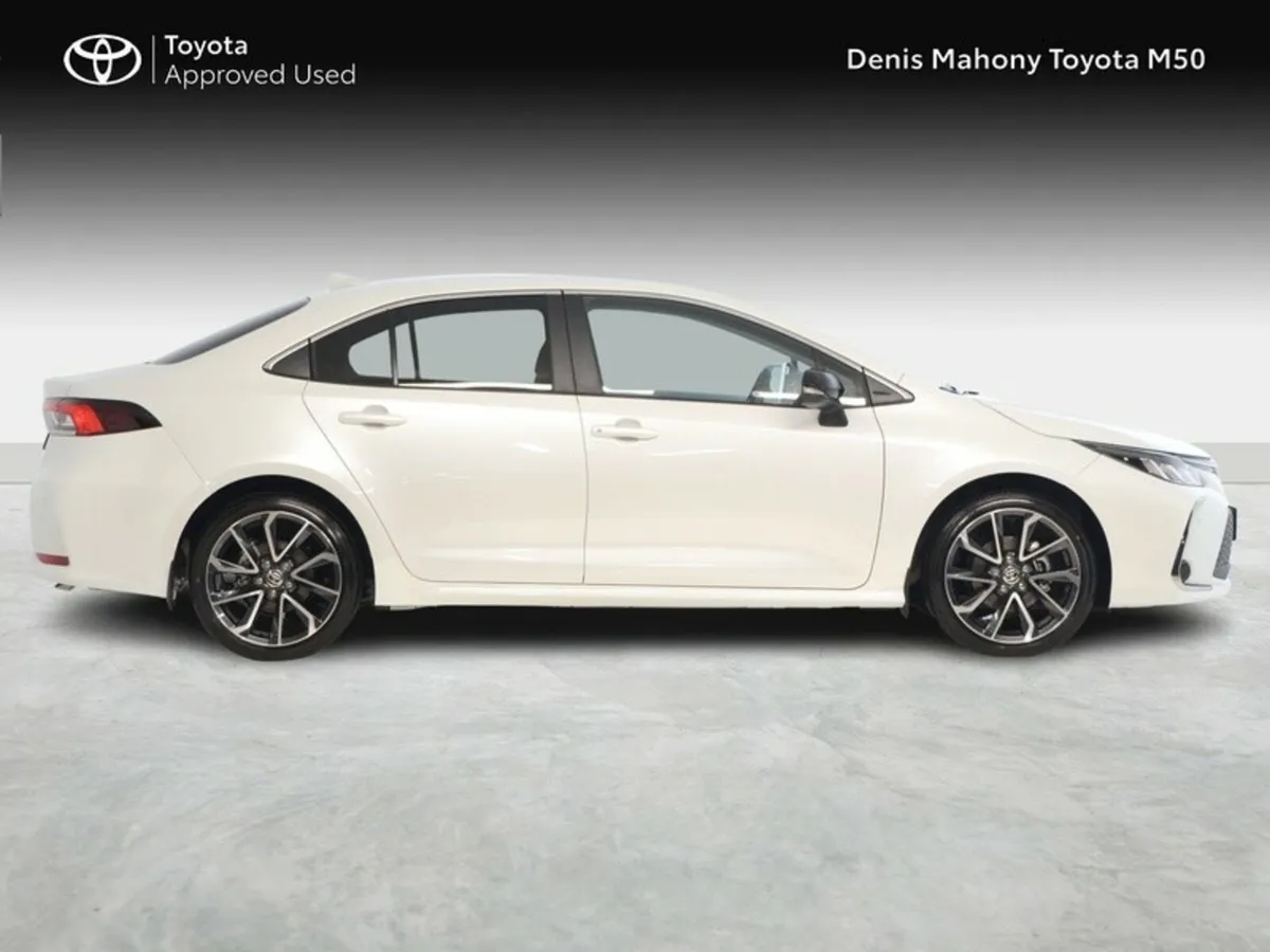 Toyota Corolla Hybrid Sol Auto - Image 3