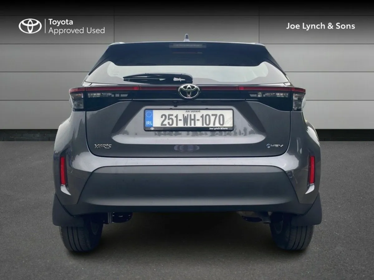 Toyota Yaris Cross YARIS CROSS LUNA - Image 4