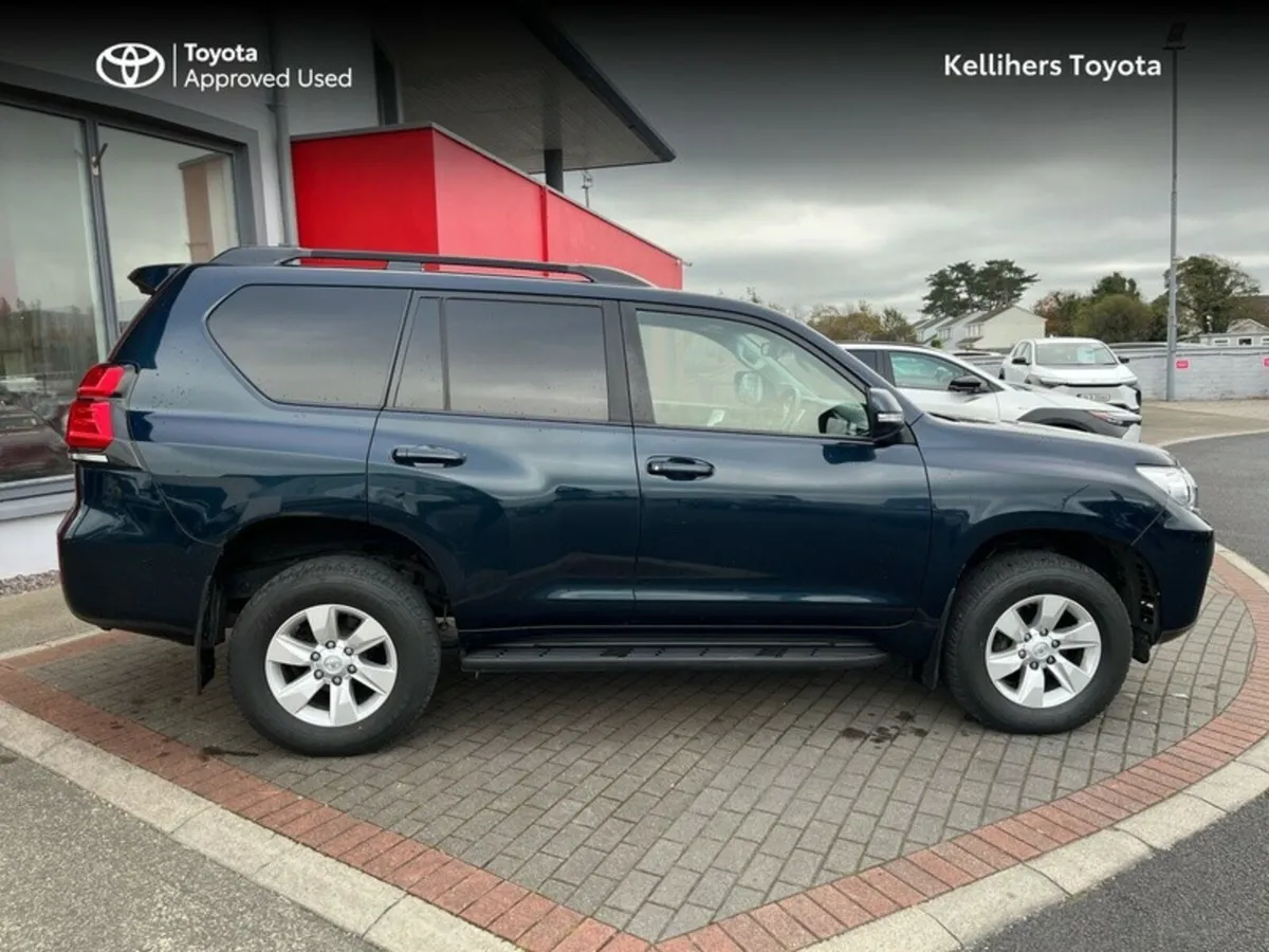 Toyota Land Cruiser LWB AUTO Commercial - Image 3