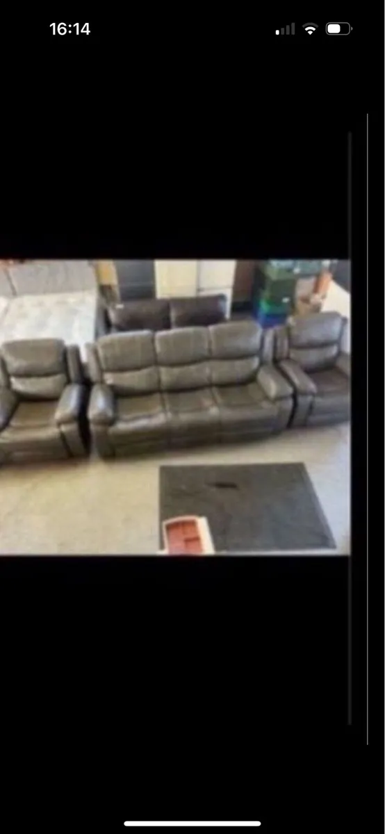 New leather suites of furniture black and grey - Image 1