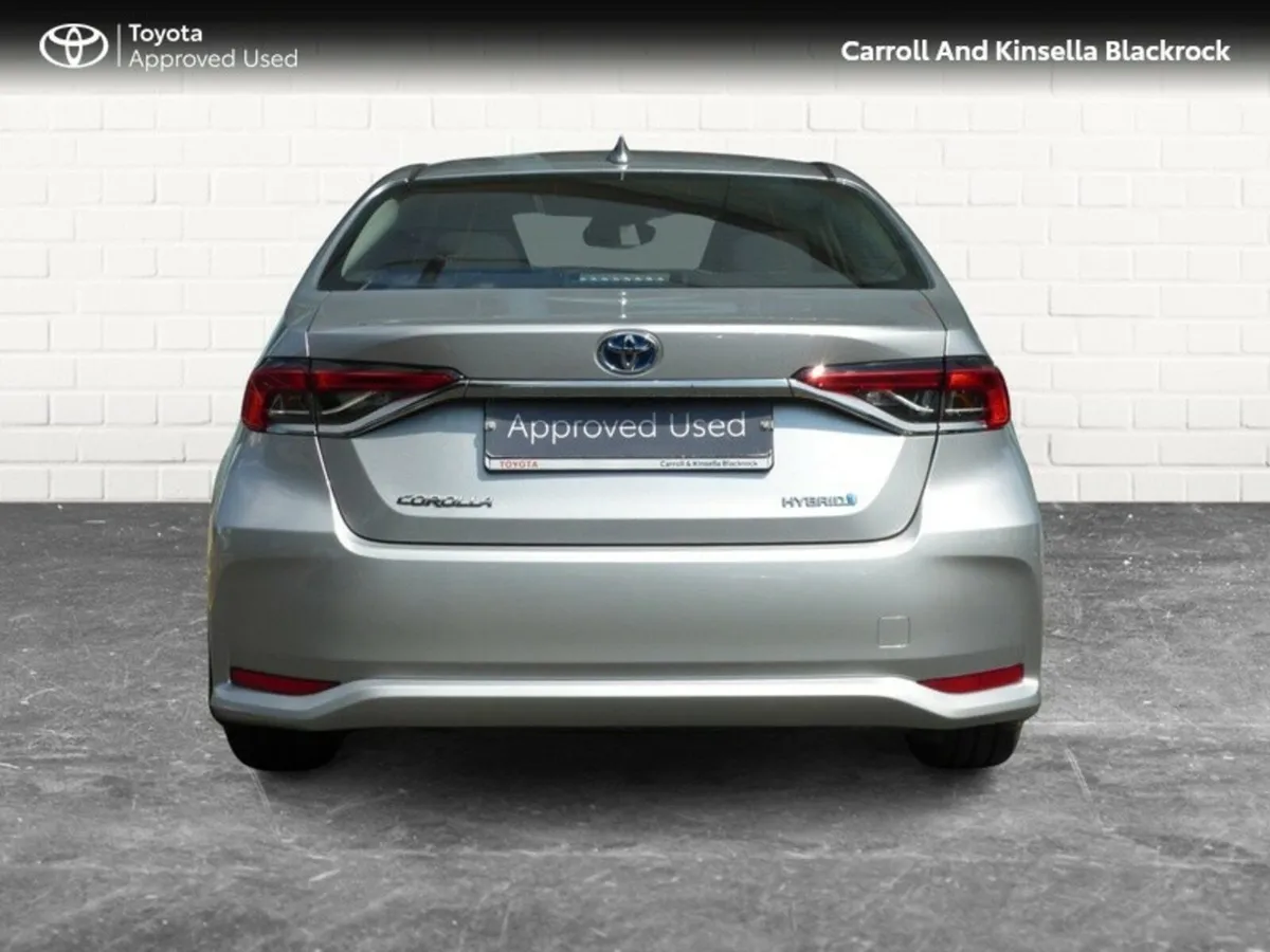 Toyota Corolla Hybrid Luna Saloon - Image 4