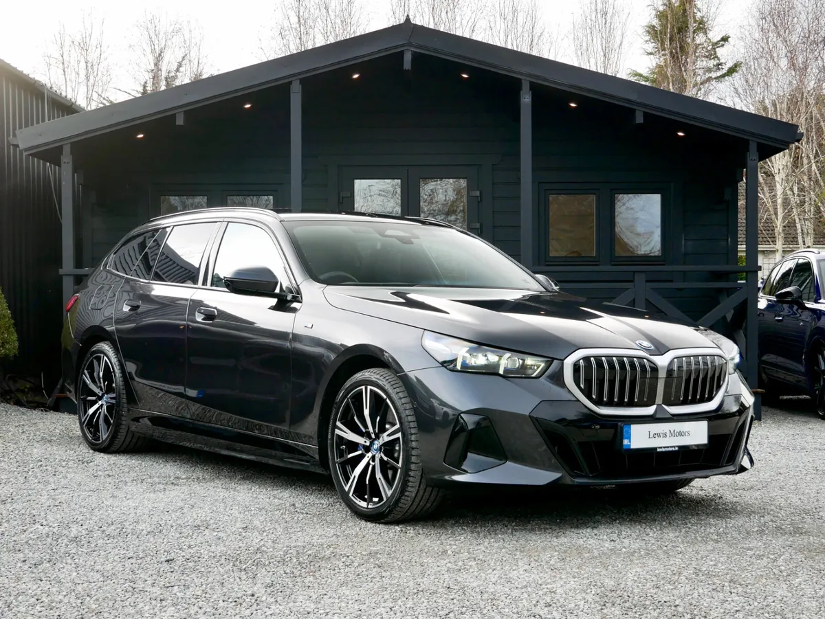 2025 BMW 530e M Sport Touring 299BHP - Image 1