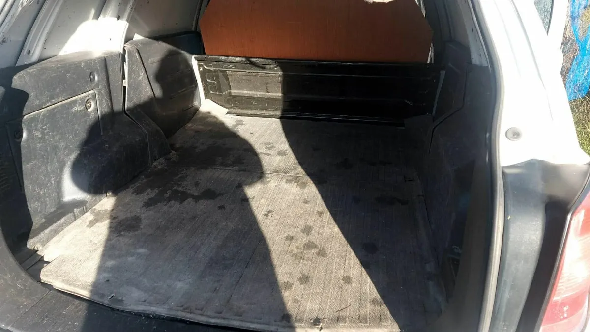 Vauxhall Astra 2012 - Image 4