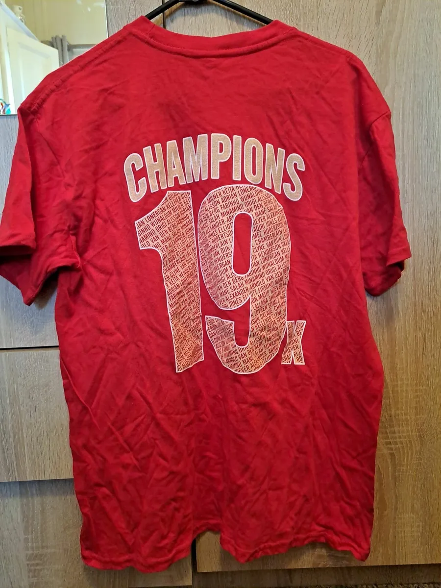 Liverpool FC tee shirt size L - Image 4
