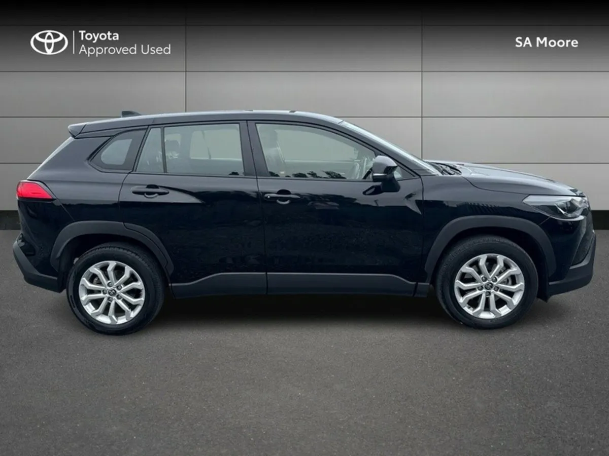 Toyota Corolla Cross HYBRID LUNA - Image 3