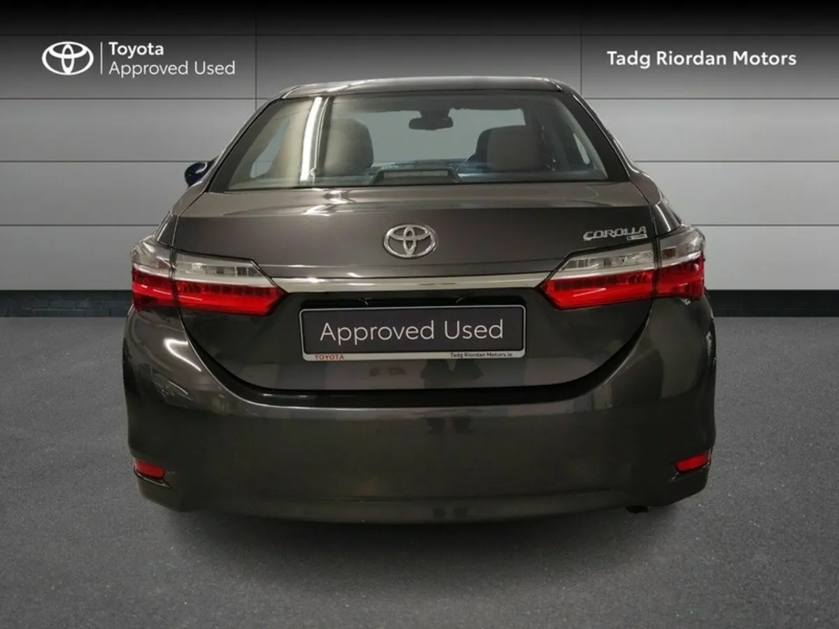 Toyota Corolla 1.33 LUNA - Image 4