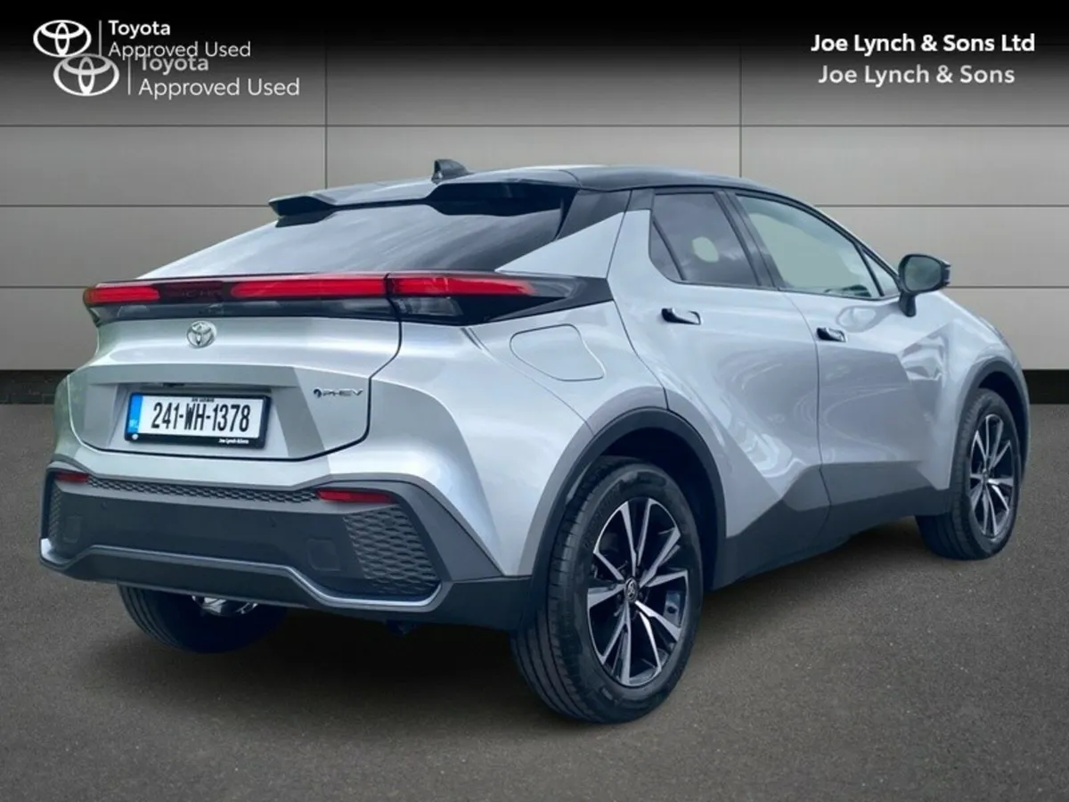 Toyota C-HR C-HR PHEV SPORT+ - Image 2