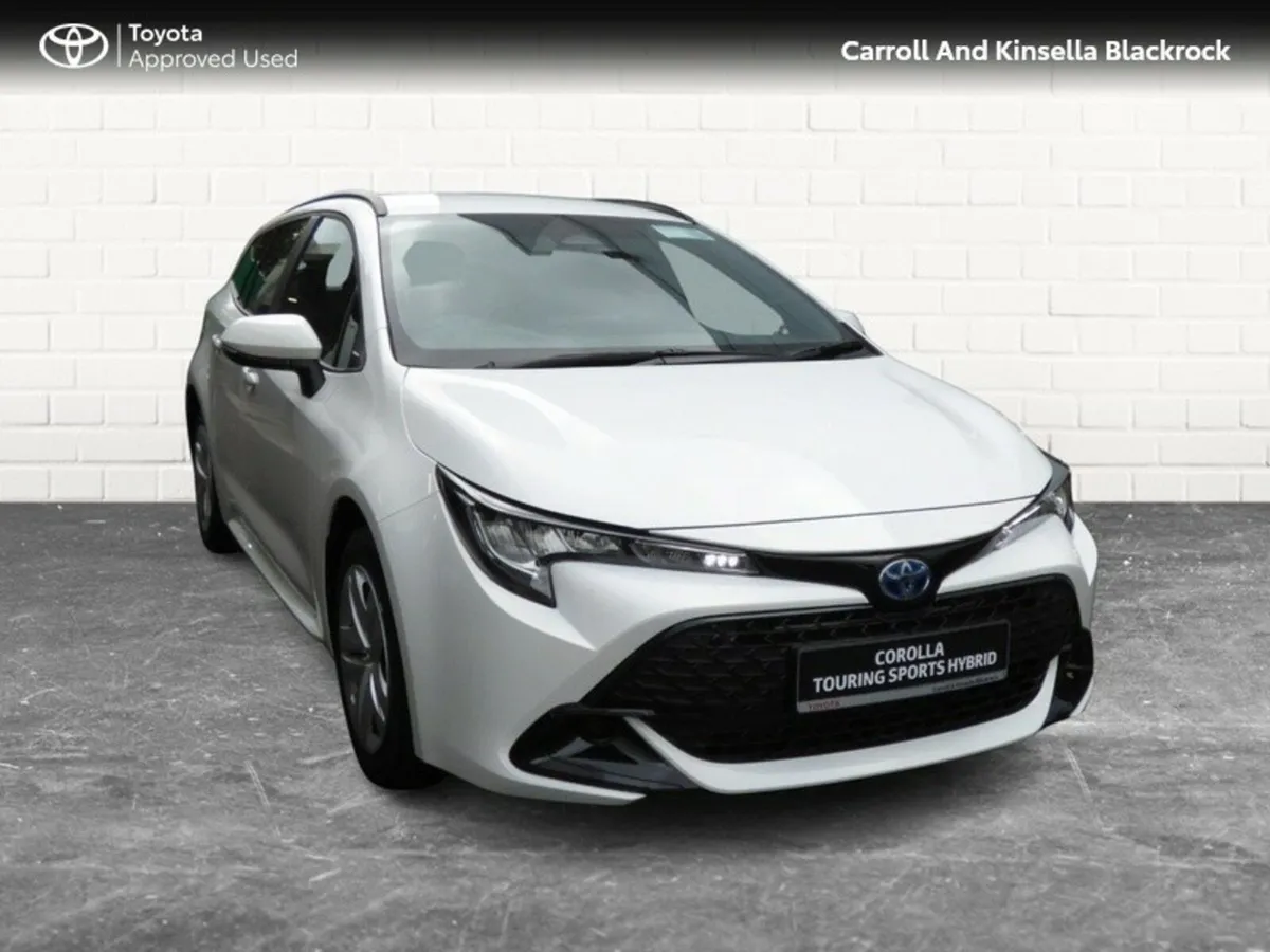 Toyota Corolla Hybrid Van - Image 1