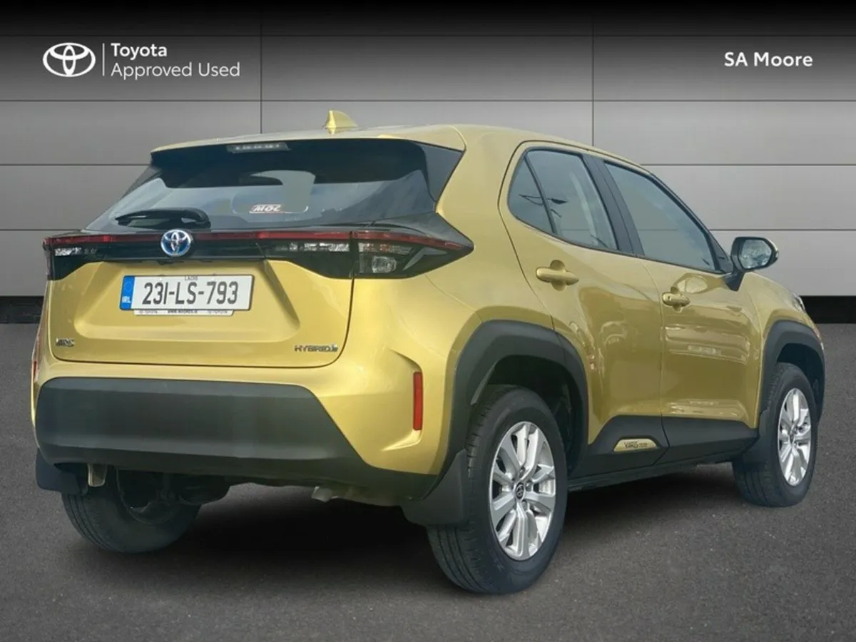 Toyota Yaris Cross CROSS LUNA - Image 2
