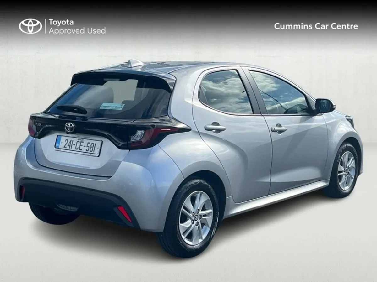 Toyota Yaris YARIS 1.5 LUNA - Image 2