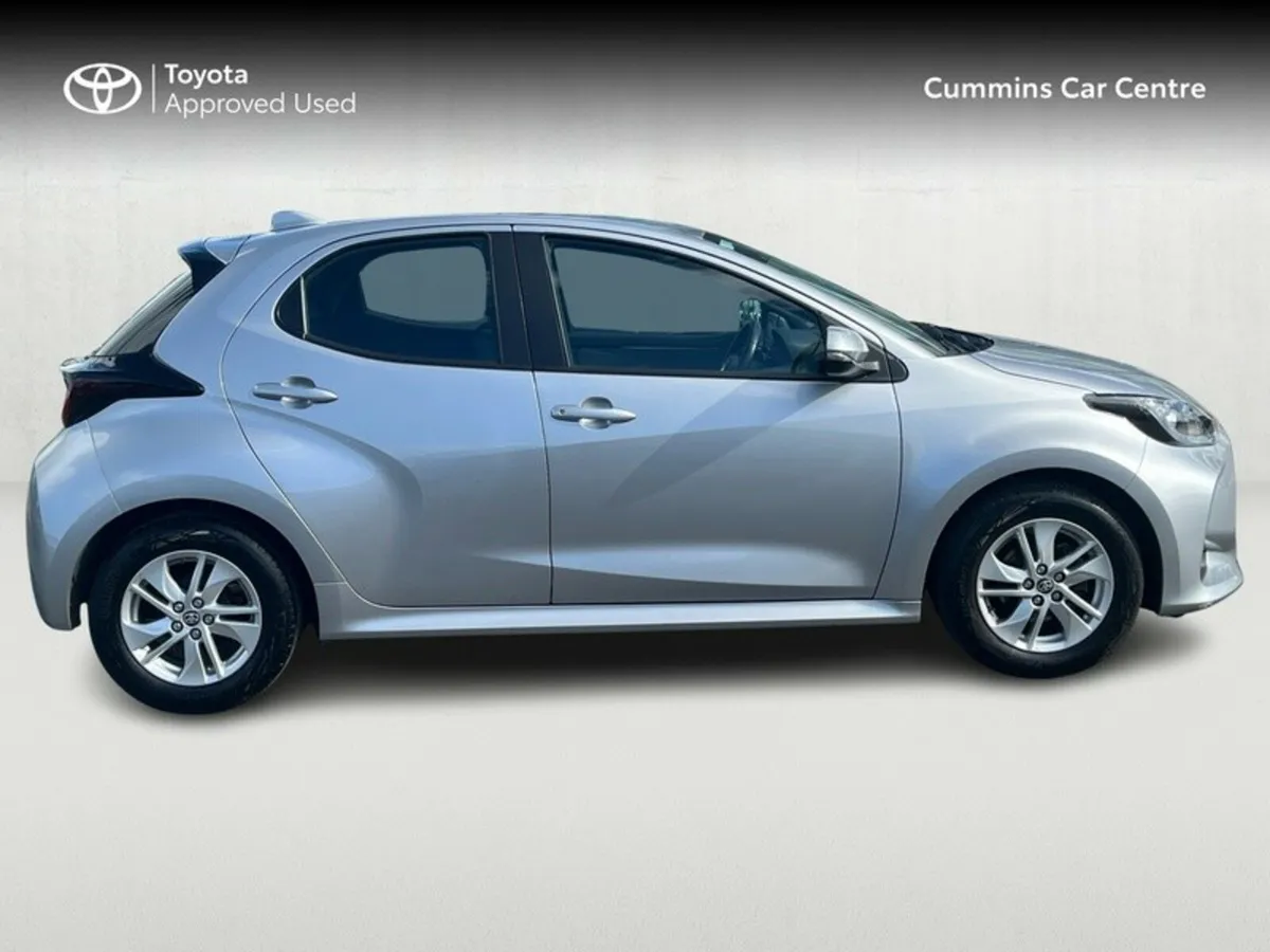 Toyota Yaris YARIS 1.5 LUNA - Image 3