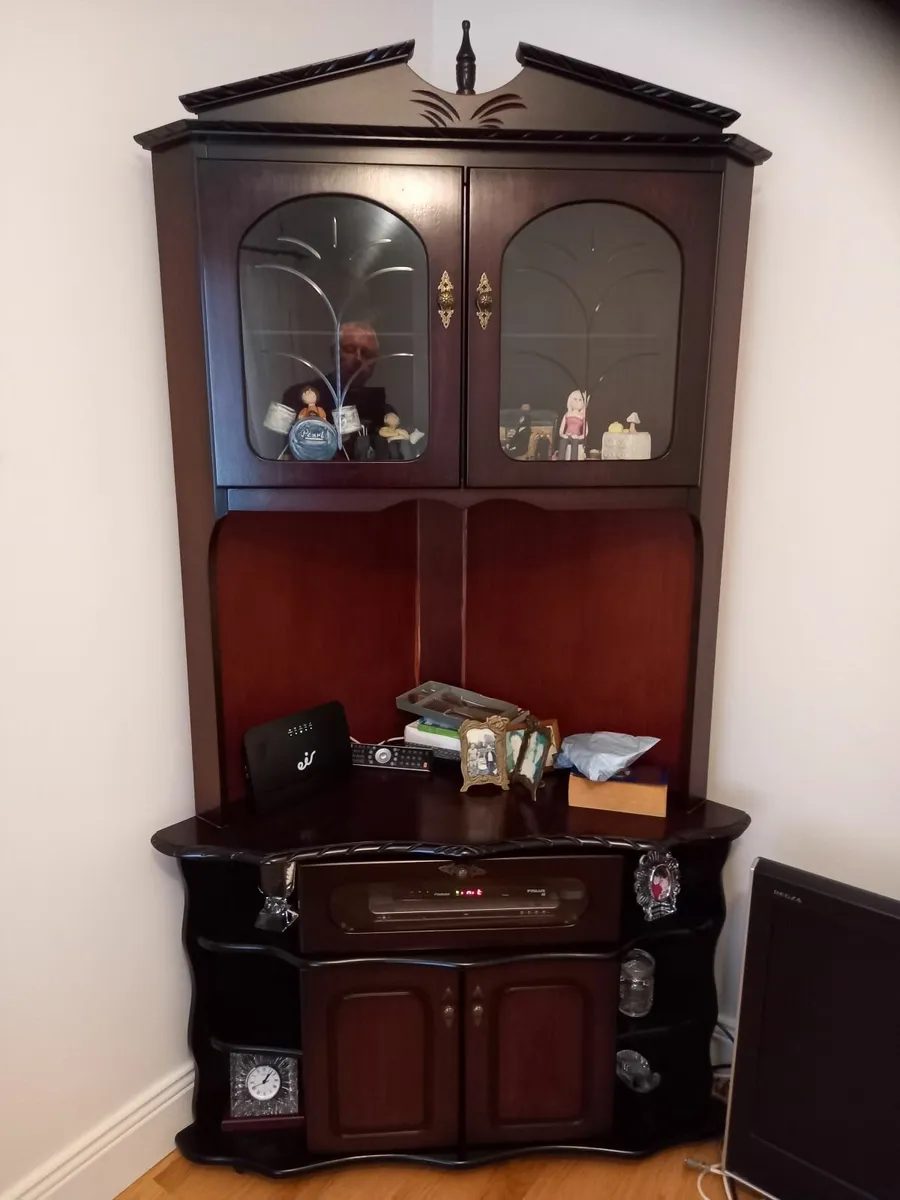 Mahogany TV Corner Unit
